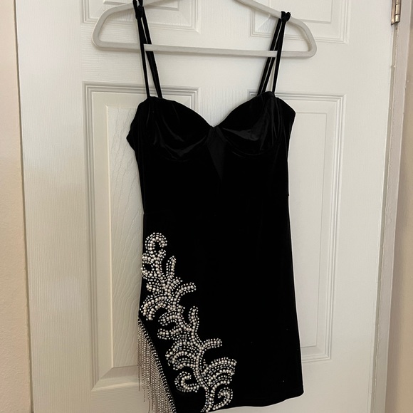 Laney Rhinestone Pearl velvet dress - Picture 7 of 7